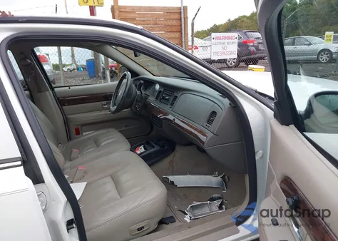 2007 Mercury Grand Marquis Ls z USA, uszkodzony, nr VIN 2MEFM75V47X641545